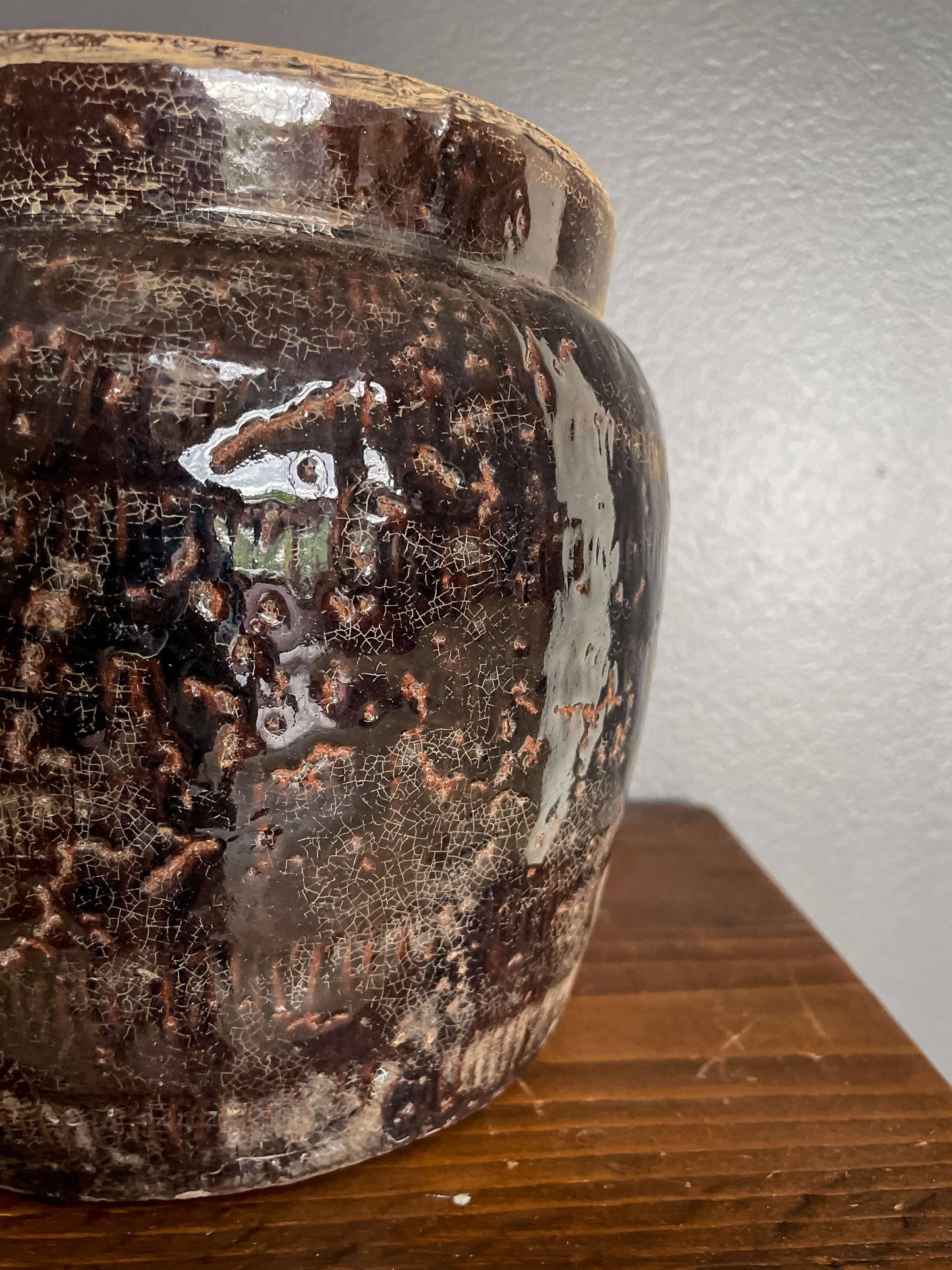 Glossy terracota pot